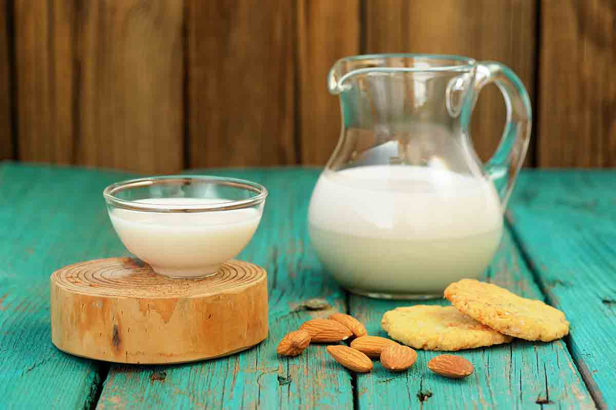 Almond Milk - Alternative to Cow’s Milk